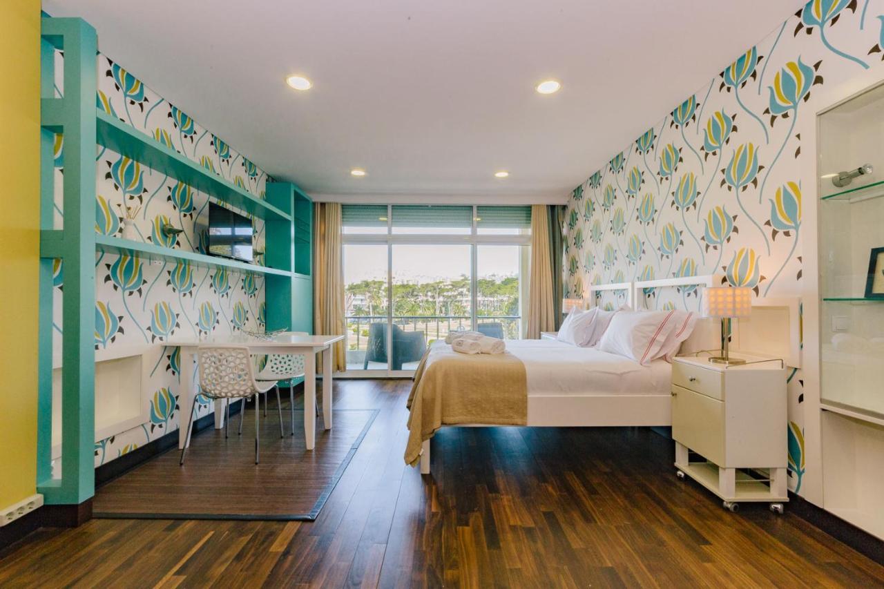 Rent4Rest Estoril Beachfront Apartments Exteriör bild